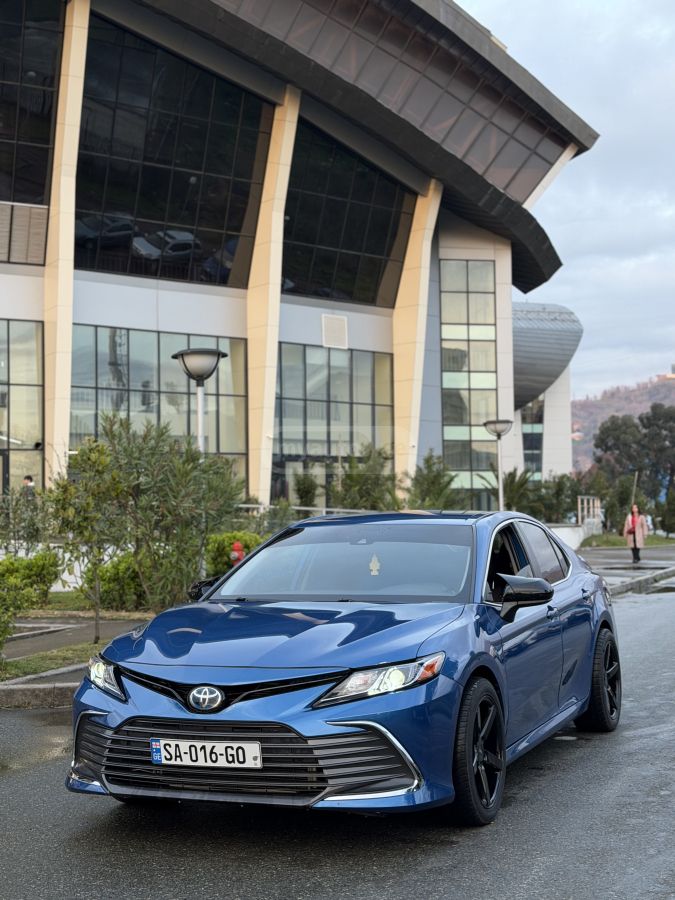 Toyota Camry - фото 4