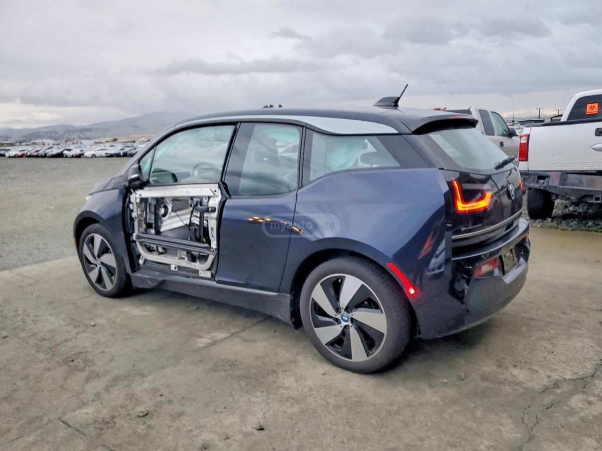 BMW I3 - фото 4