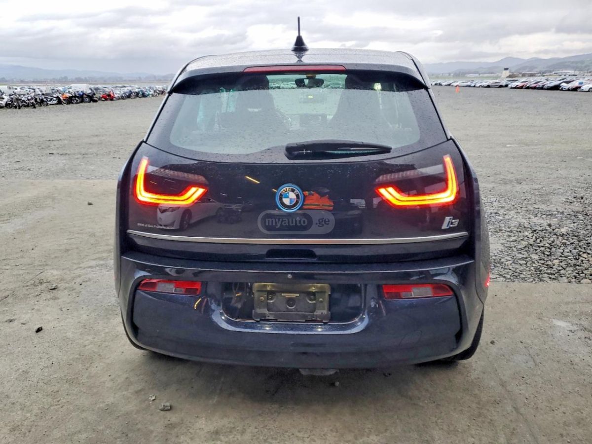 BMW I3 - фото 6