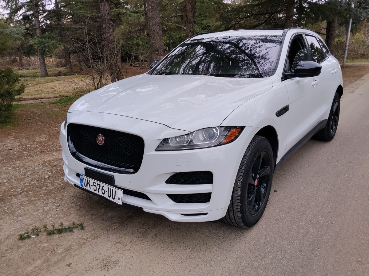 Jaguar F-Pace - фото 1
