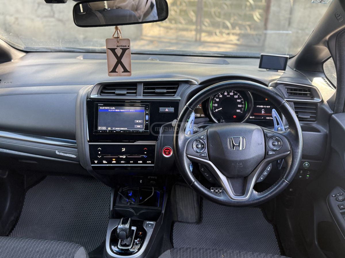 Honda Fit - фото 4
