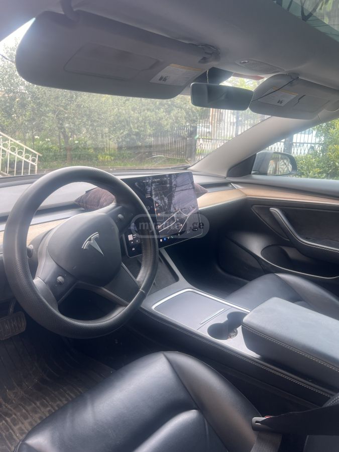 Tesla Model 3 - фото 5