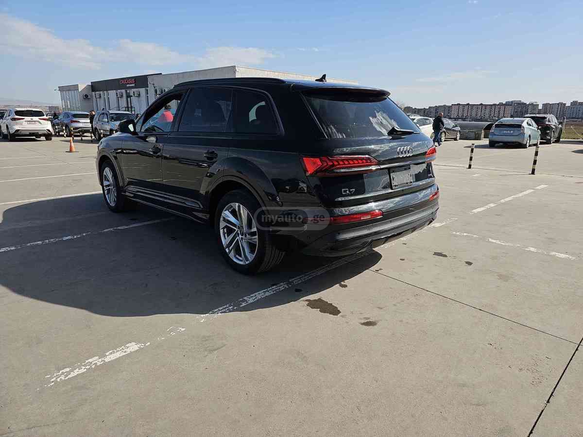 Audi Audi Q7 — миниатюра 6