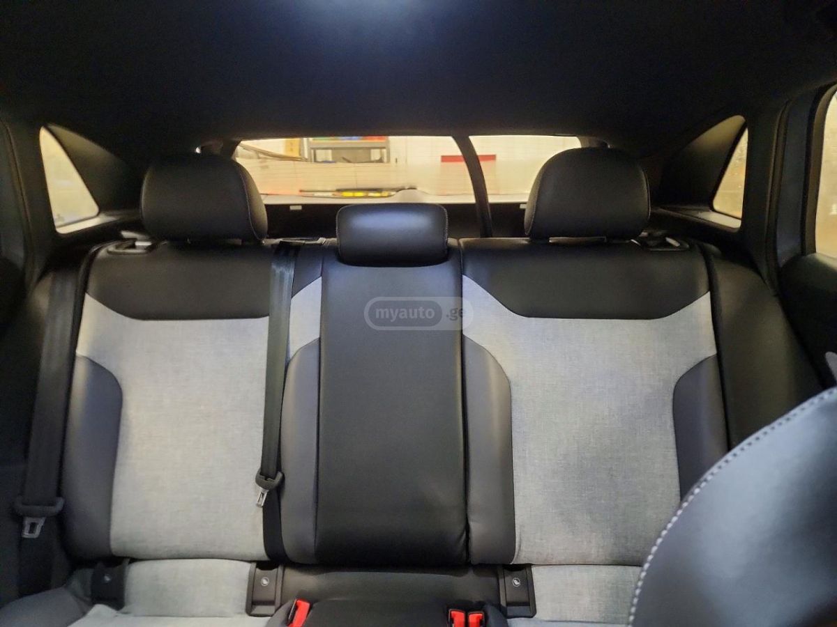 Volkswagen ID 4 - фото 10
