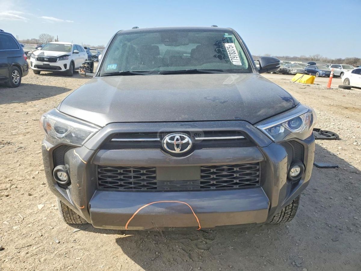 Toyota 4 Runner - фото 5