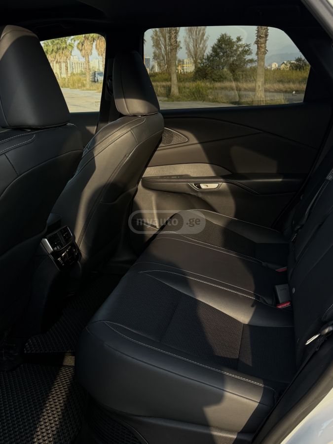 Lexus RX 350 - фото 7