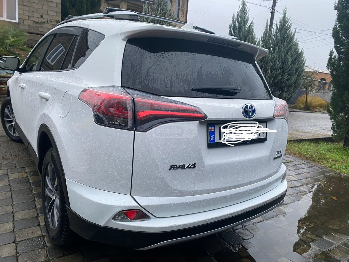 Toyota RAV 4 - фото 8