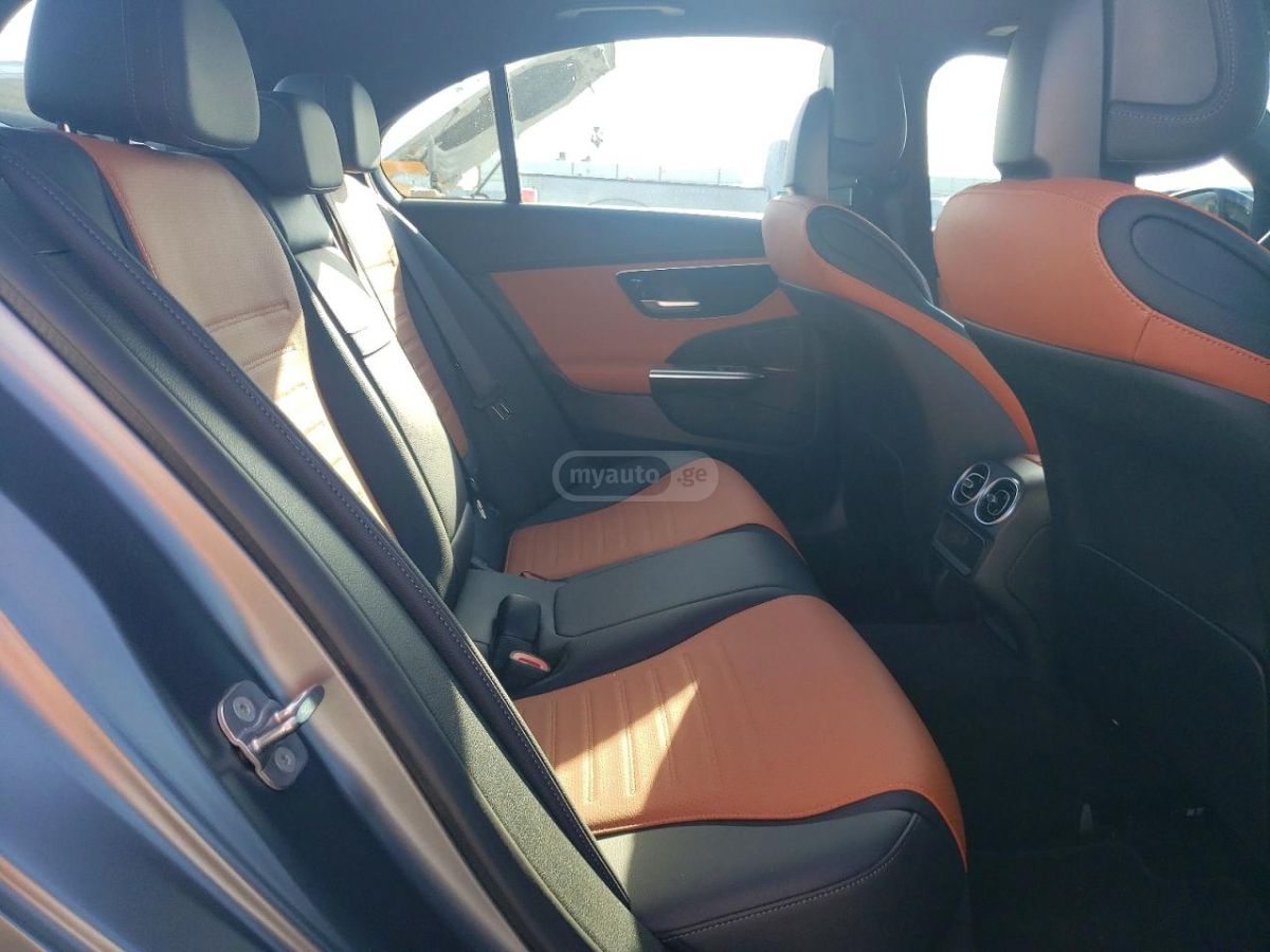 Mercedes-Benz C 30 AMG 2023 — миниатюра 10