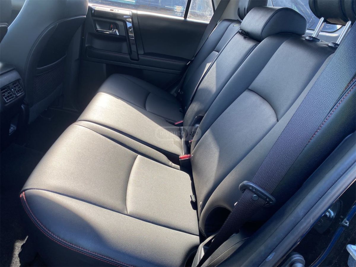 Toyota TRD Pro 4dr 4x4 Automatic — миниатюра 11