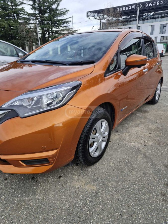 Nissan Note - фото 4