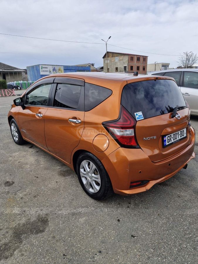 Nissan Note - фото 5
