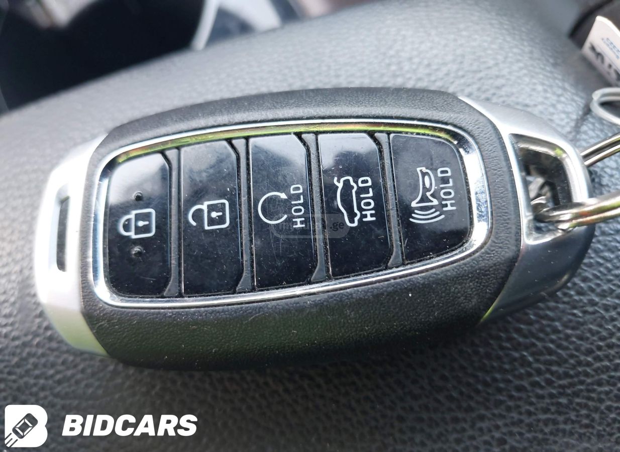 Hyundai Elantra - фото 4