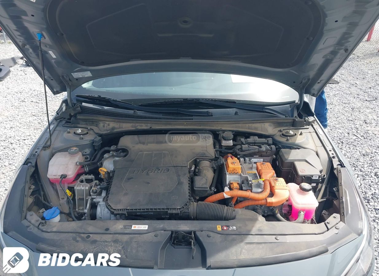 Hyundai Elantra - фото 5