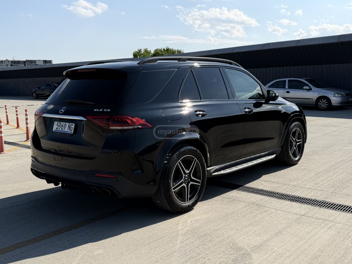 Mercedes-Benz GLE 53 - фото 1