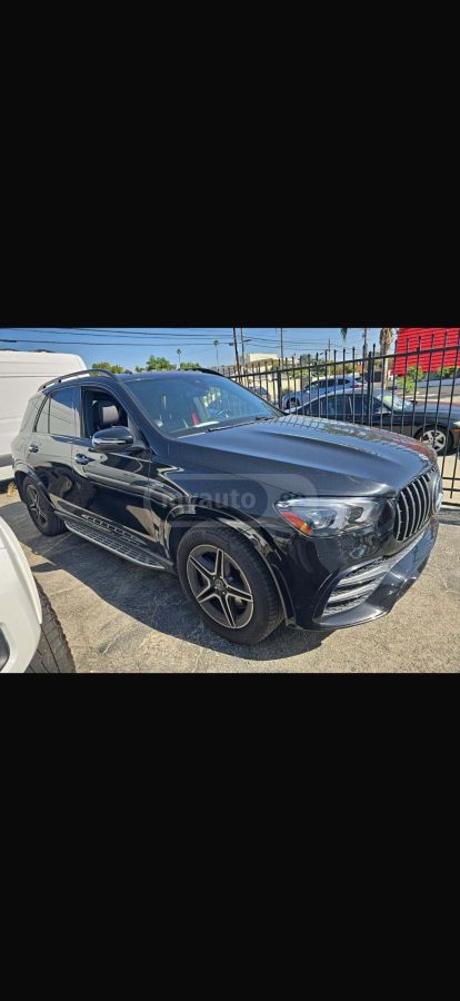 Mercedes-Benz GLE 53 - фото 12