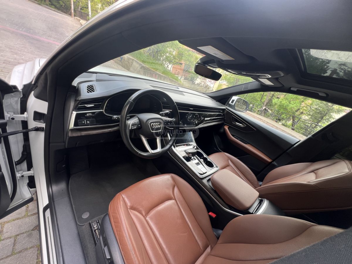 Audi Q8 - фото 10