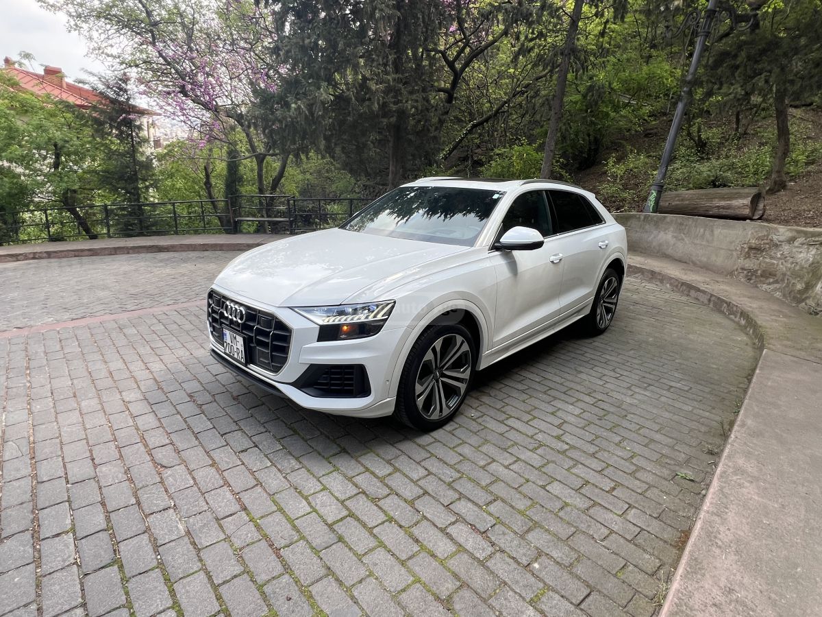 Audi Q8 - фото 3