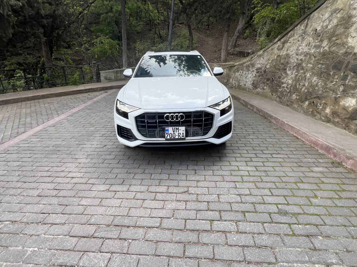 Audi Q8 - фото 4
