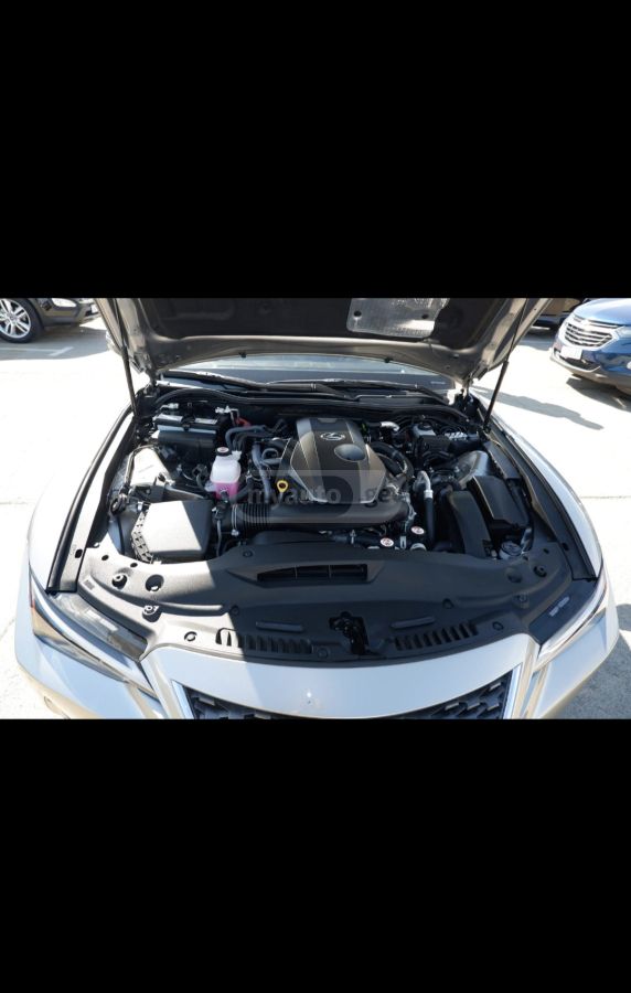 Lexus IS 300 Base 4dr Rear-Wheel Drive Seda 2023 — миниатюра 9