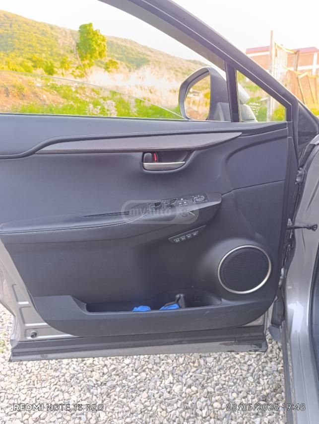 Lexus NX 300 - фото 7