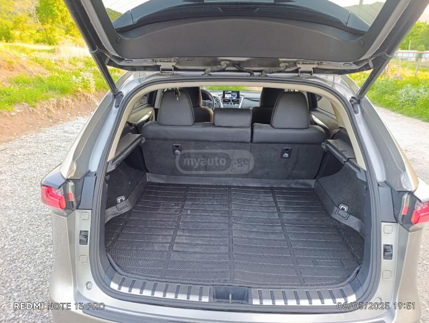 Lexus NX 300 - фото 9