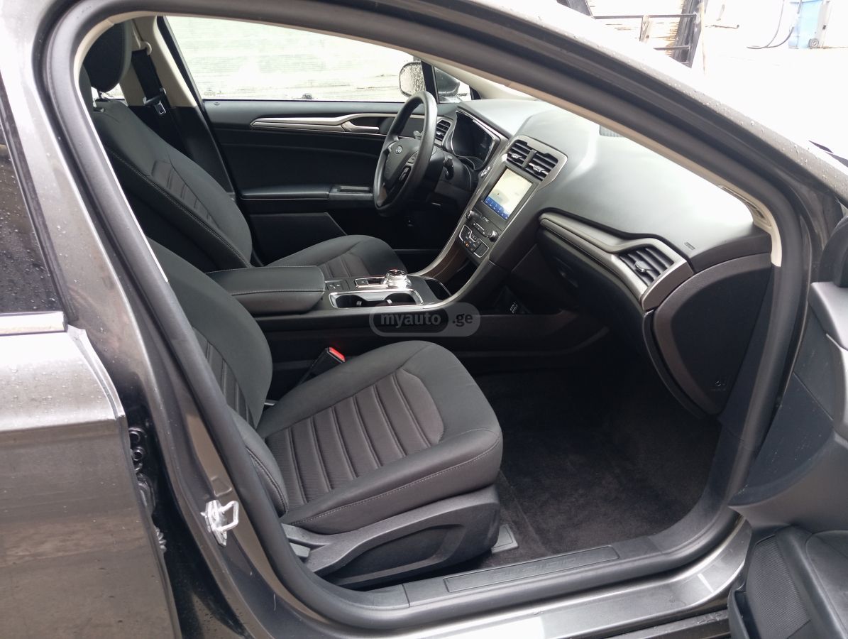 Ford Fusion - фото 14