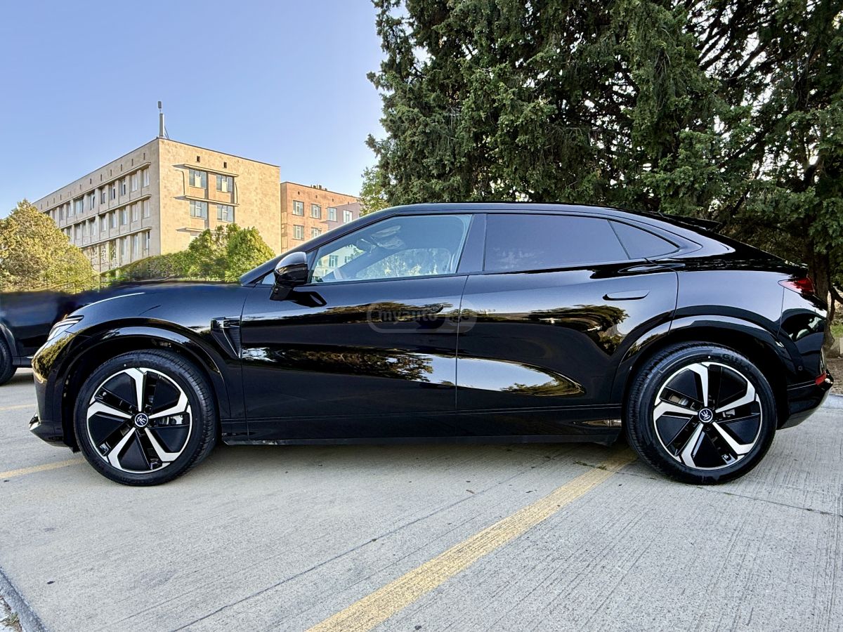 BYD Song L 