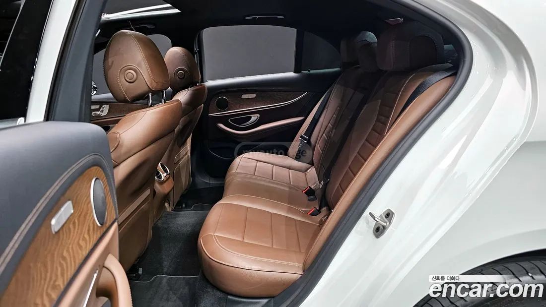 Mercedes-Benz E53 AMG 2023 — миниатюра 12