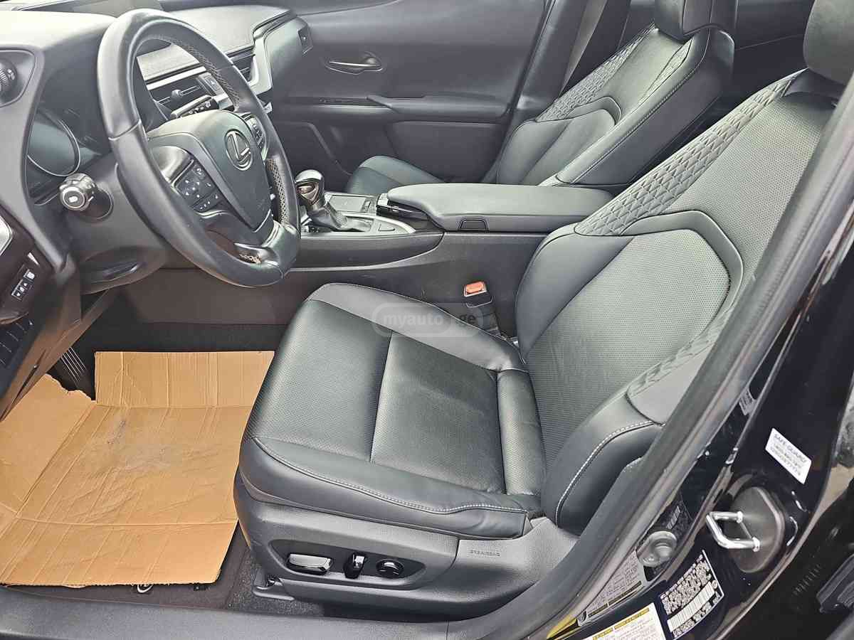 Lexus UX 200 2021 — миниатюра 2