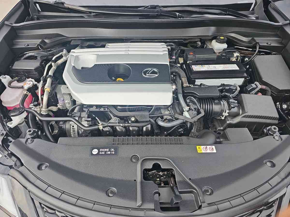 Lexus UX 200 2021 — миниатюра 5