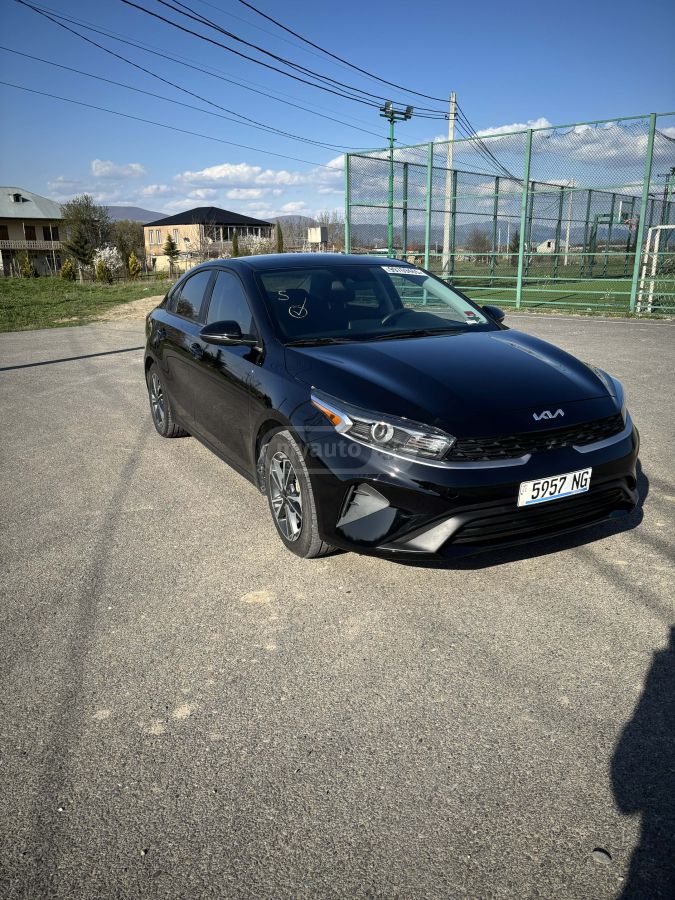 Kia Forte - фото 1
