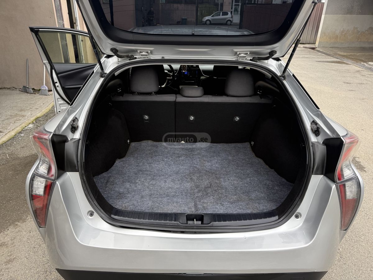 Toyota Prius - фото 10