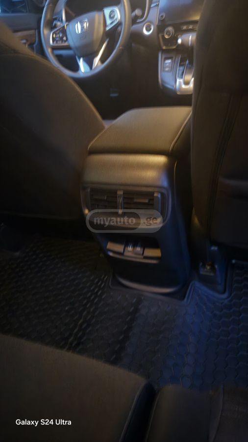 Honda CR-V - фото 8