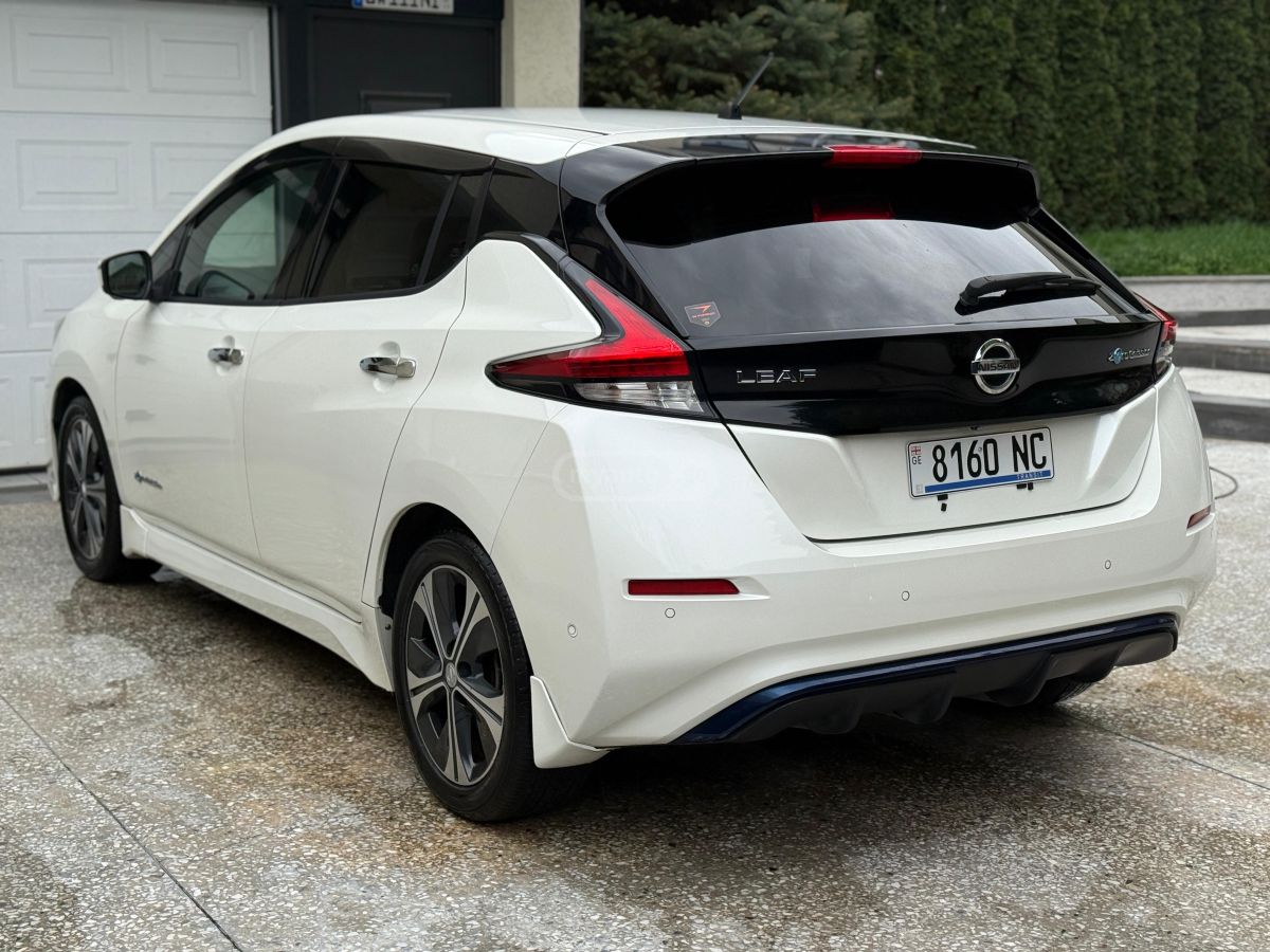 Nissan Leaf - фото 3