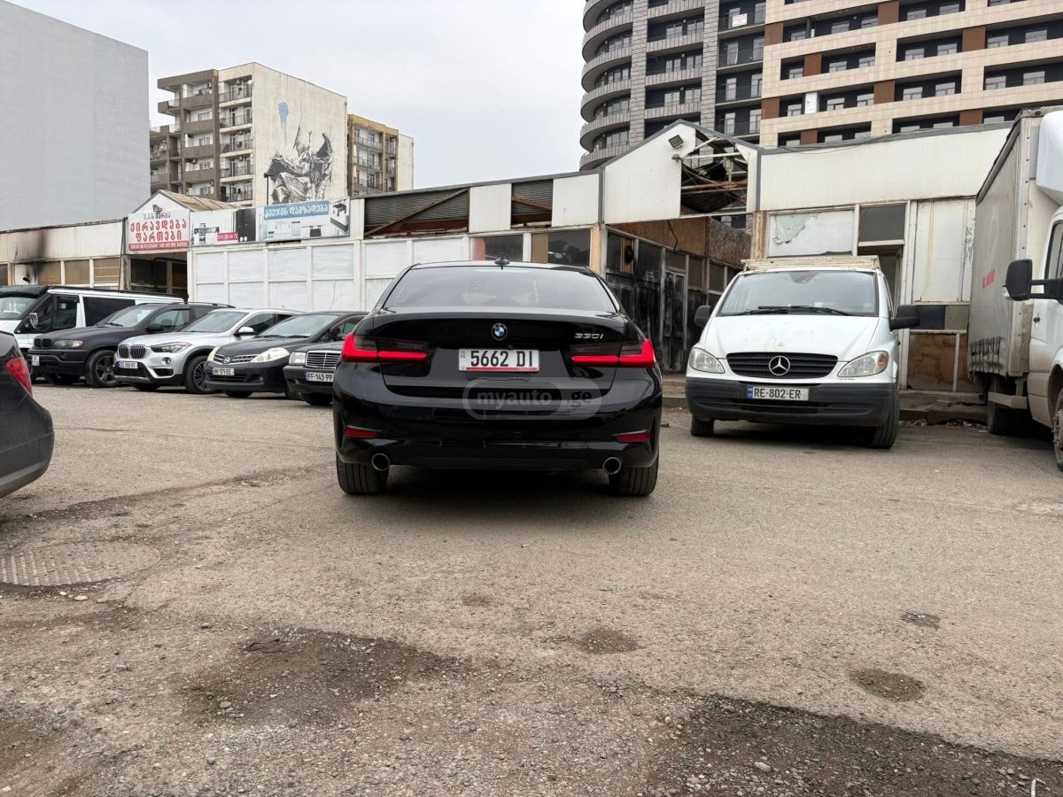 BMW 330 - фото 12