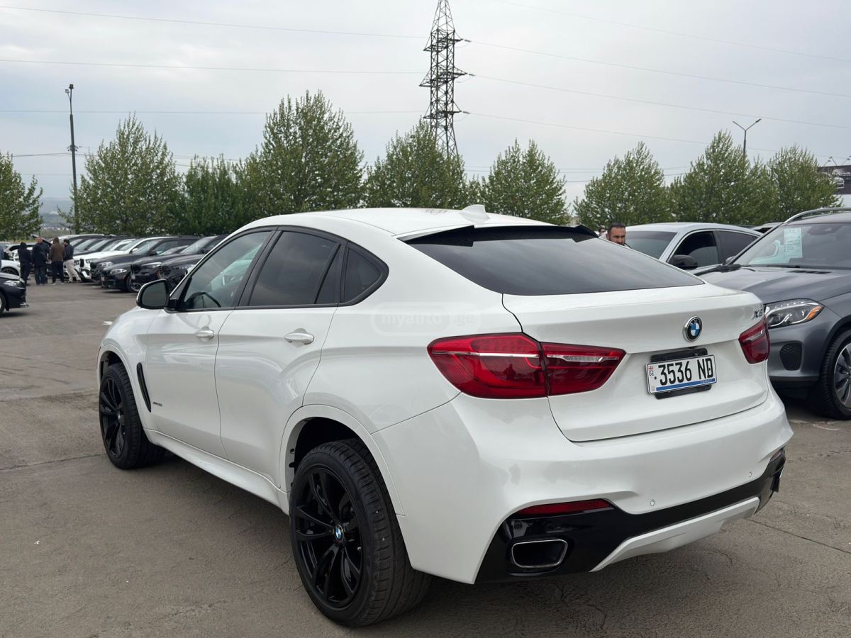 BMW X6 - фото 4