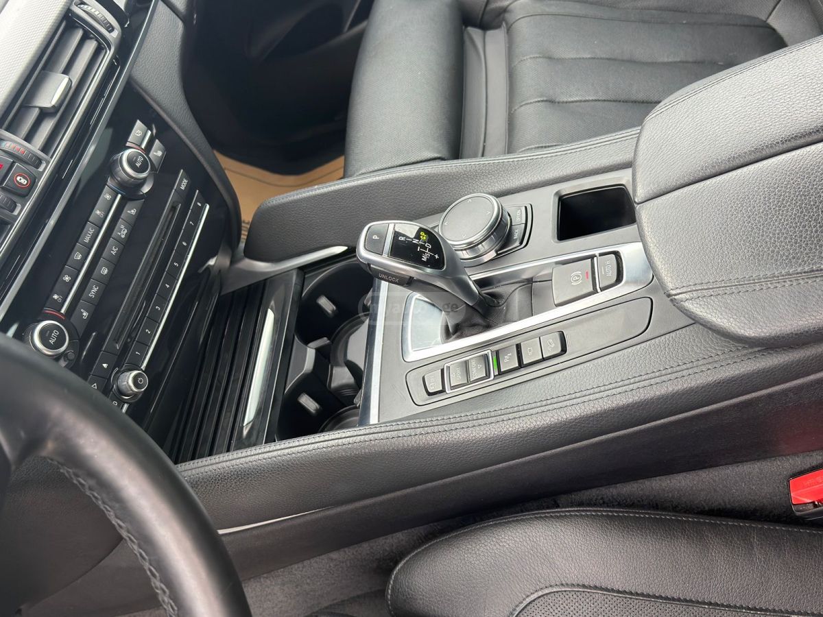 BMW X6 - фото 8