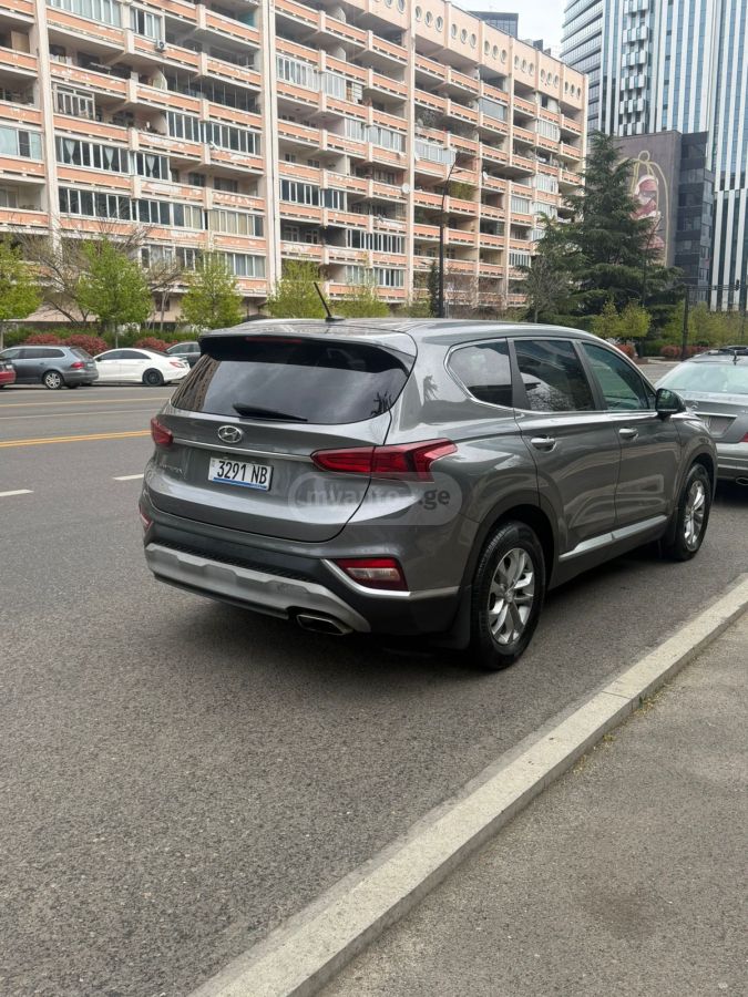 Hyundai Santa Fe - фото 4