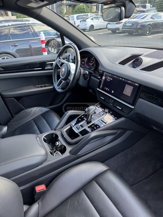 Porsche Cayenne - фото 8