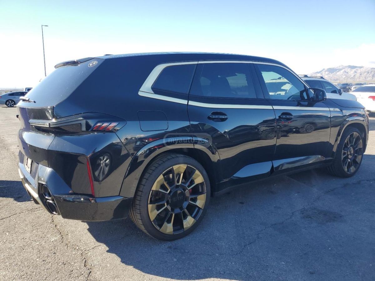 BMW Base 4dr All-Wheel Drive Sport — миниатюра 3