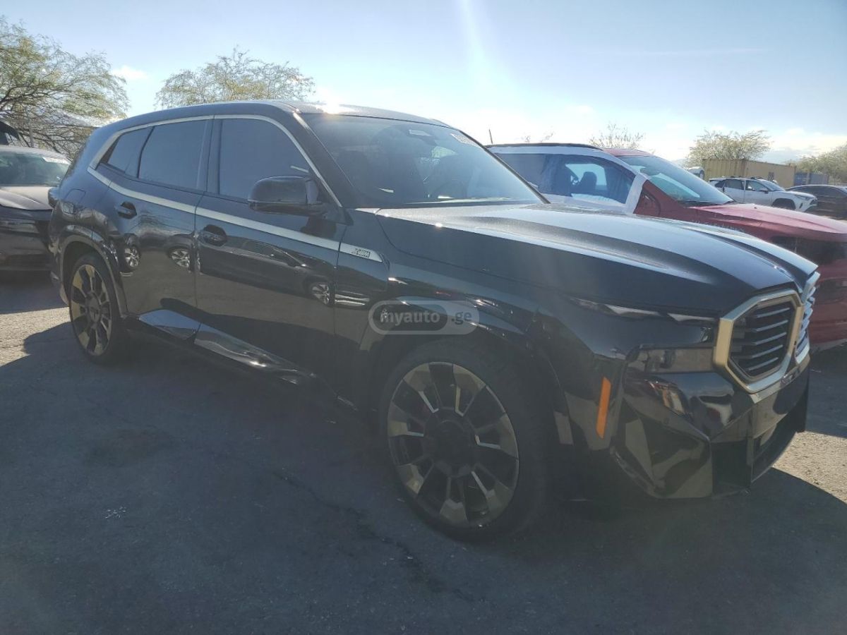 BMW Base 4dr All-Wheel Drive Sport — миниатюра 4