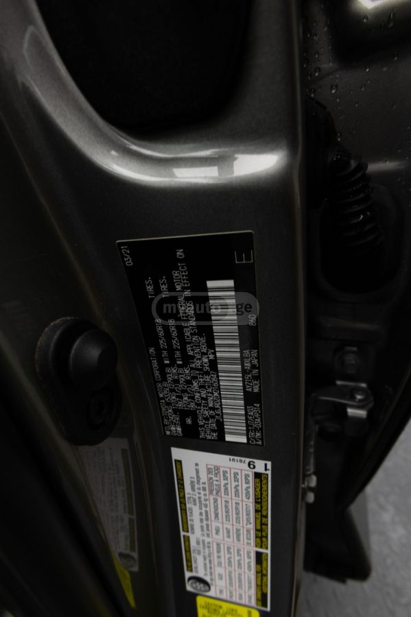 Lexus F SPORT Black Line 4dr All-Whe — миниатюра 10