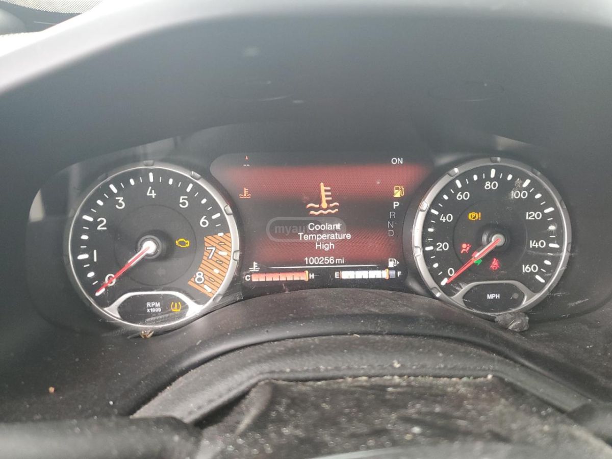 Jeep Renegade - фото 9