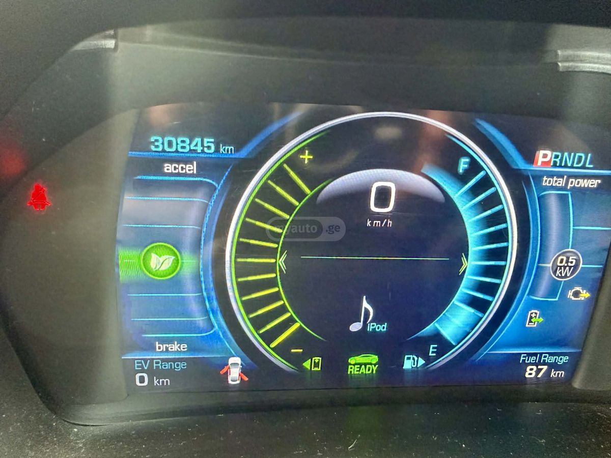 Chevrolet Volt - фото 1