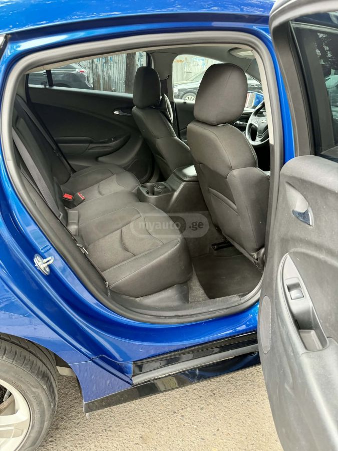 Chevrolet Volt - фото 10