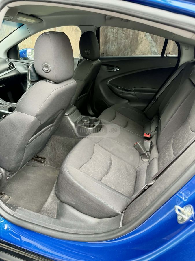 Chevrolet Volt - фото 9