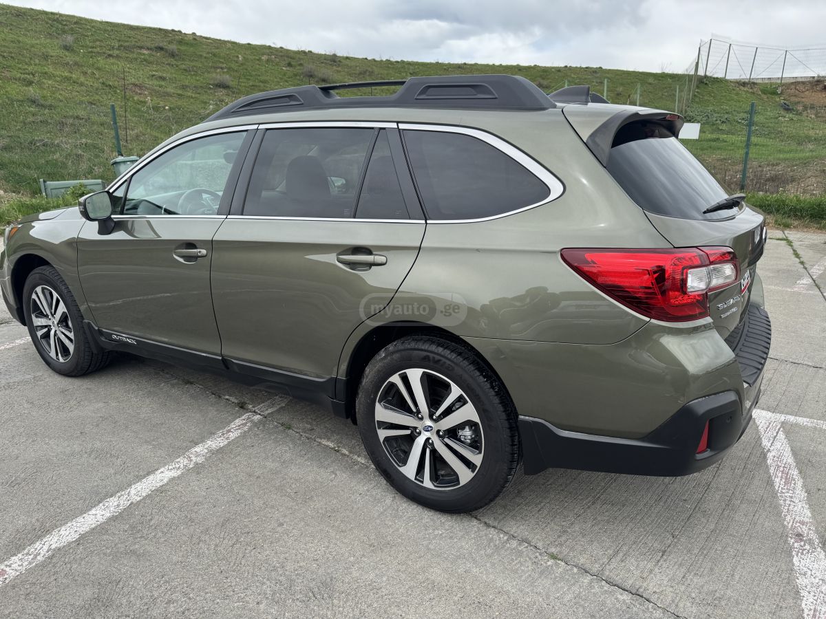 Subaru Outback - фото 3