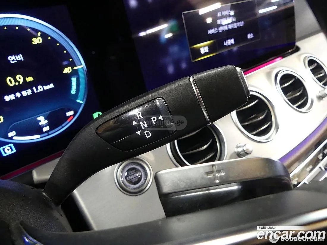 Mercedes-Benz E 63 AMG 2021 — миниатюра 9