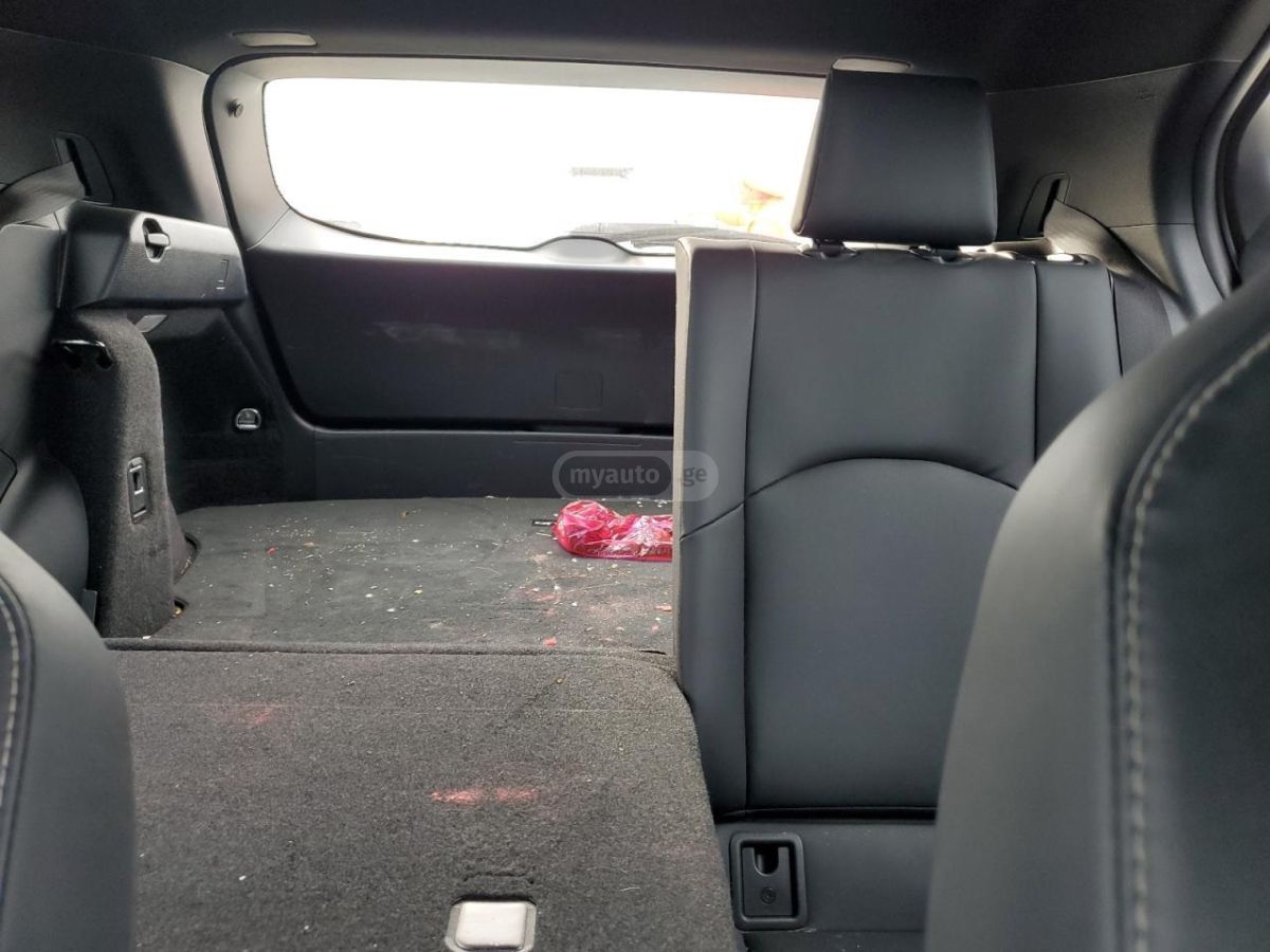 Lexus Base 4dr Front-Wheel Drive CVT — миниатюра 9