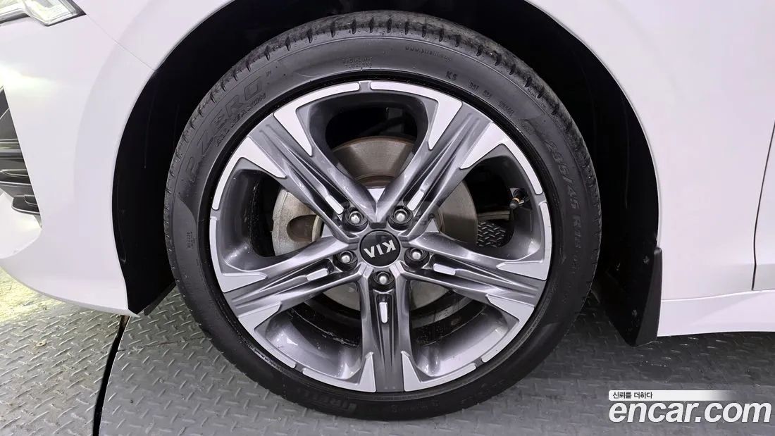 Kia Optima - фото 5